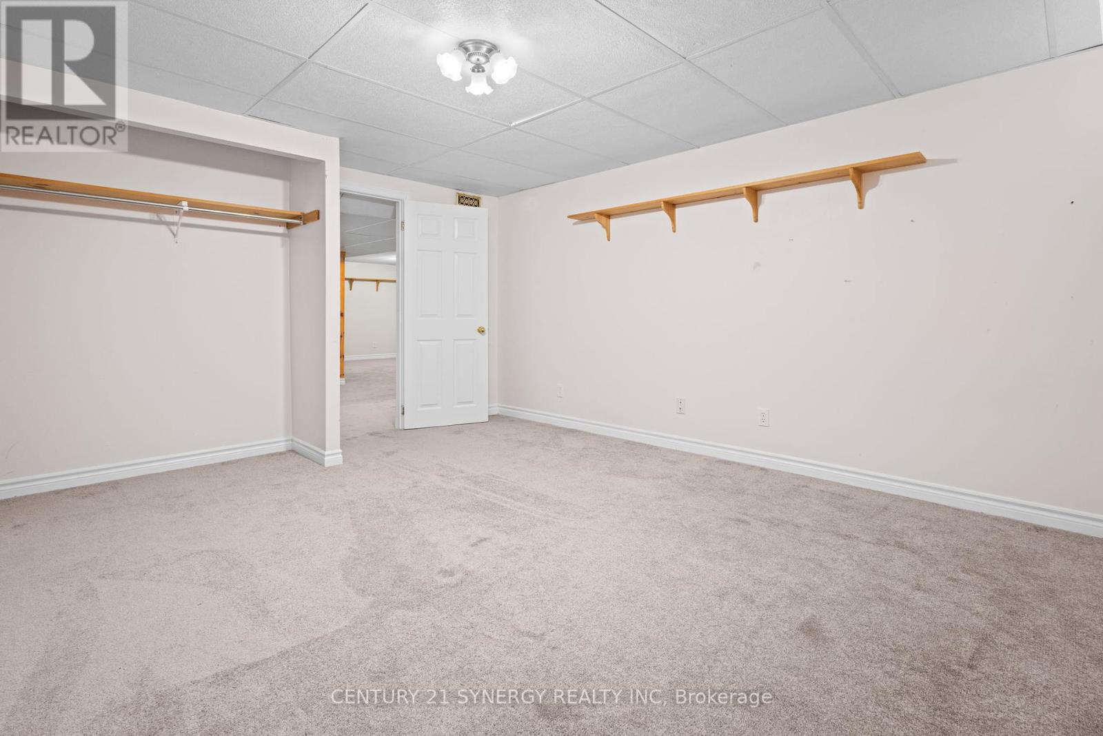 20 Parkside Crescent