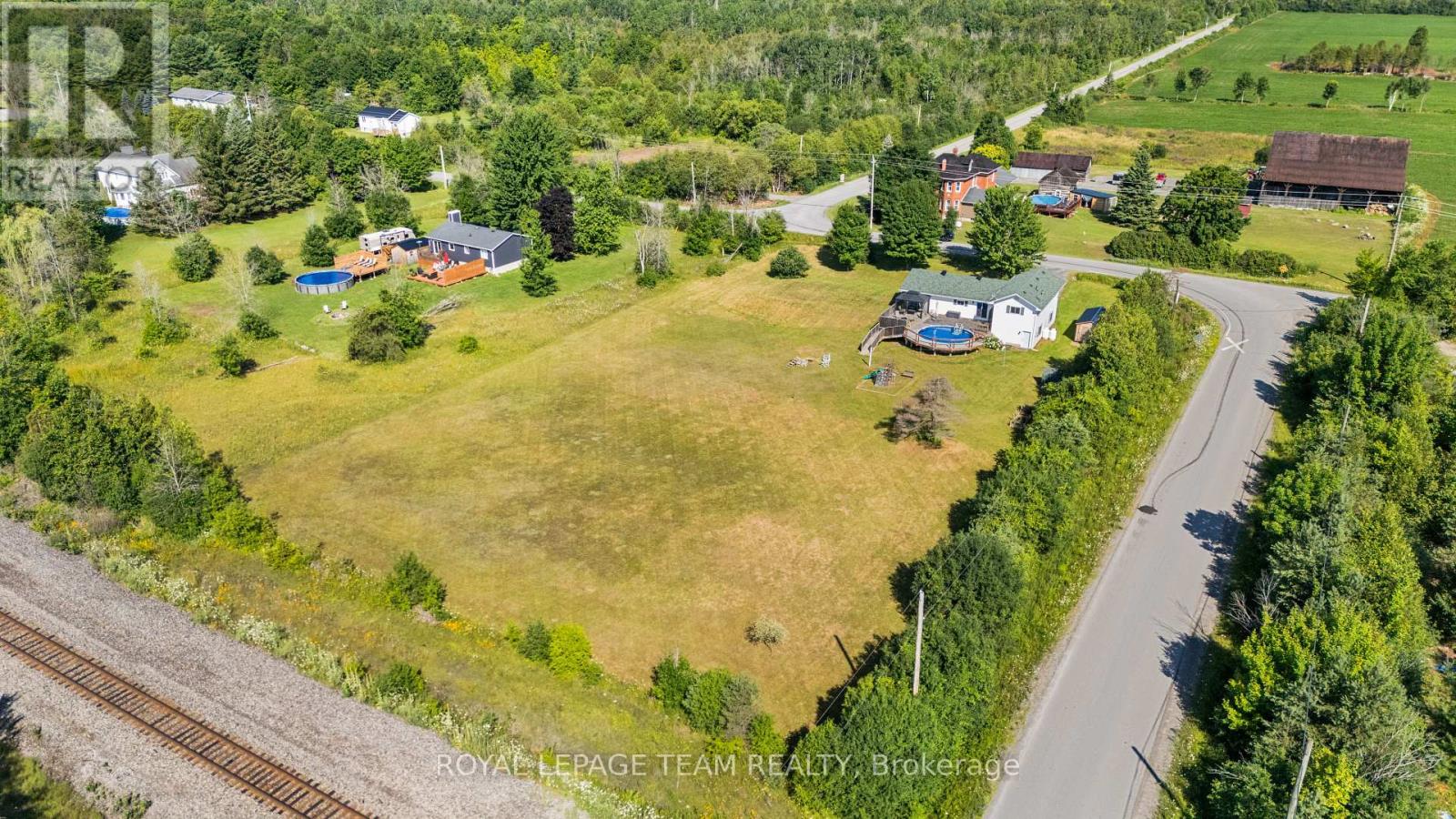 590 Scotch Line Road W