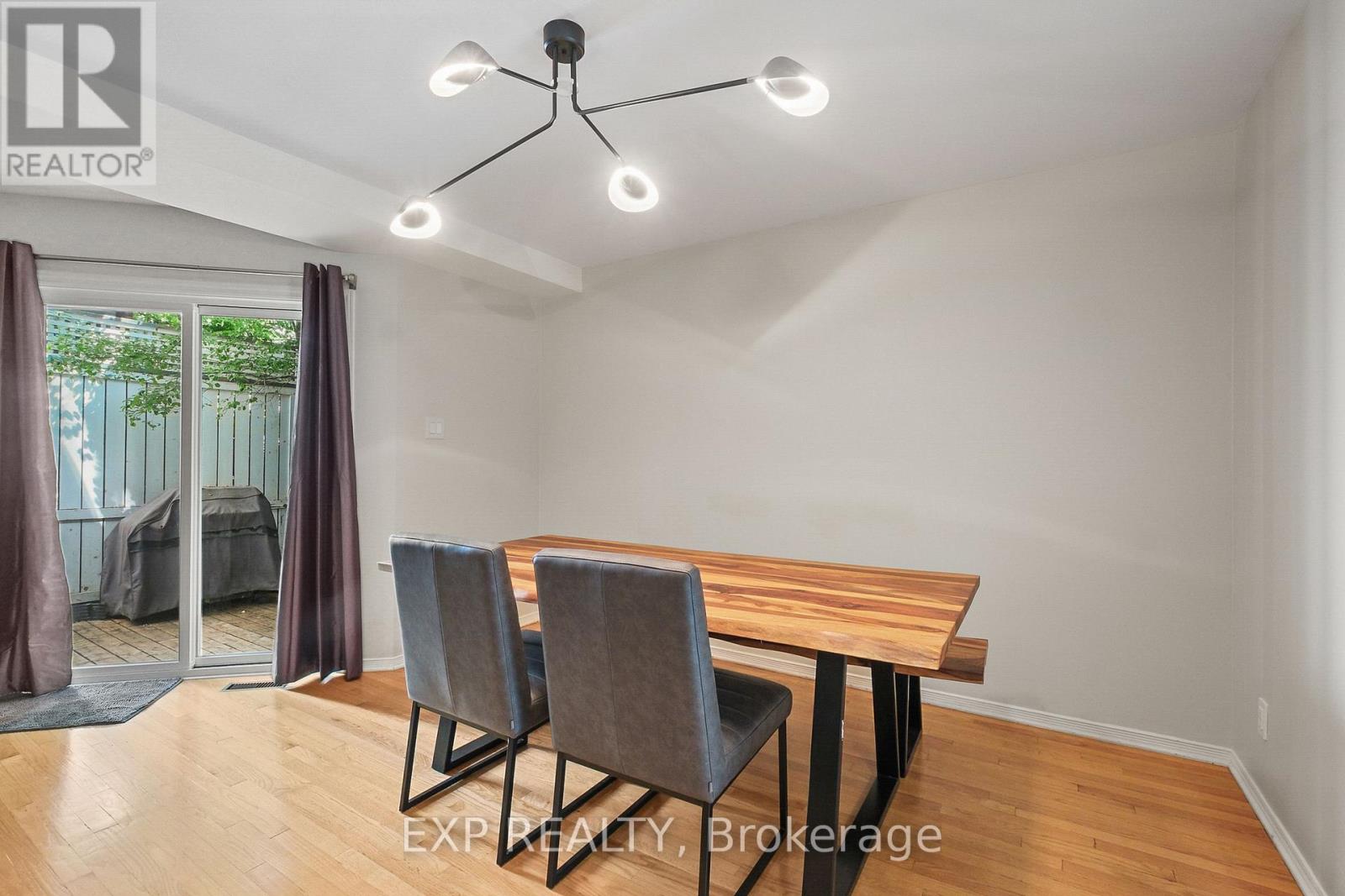 489 Sunnyside Avenue