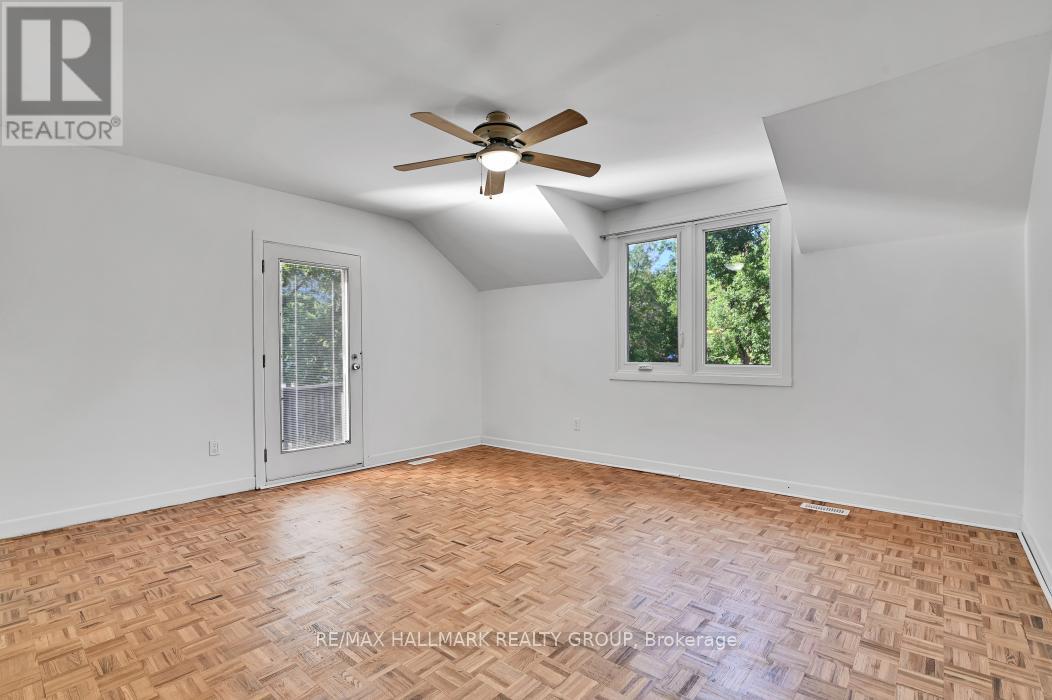 33 Rockcliffe Way