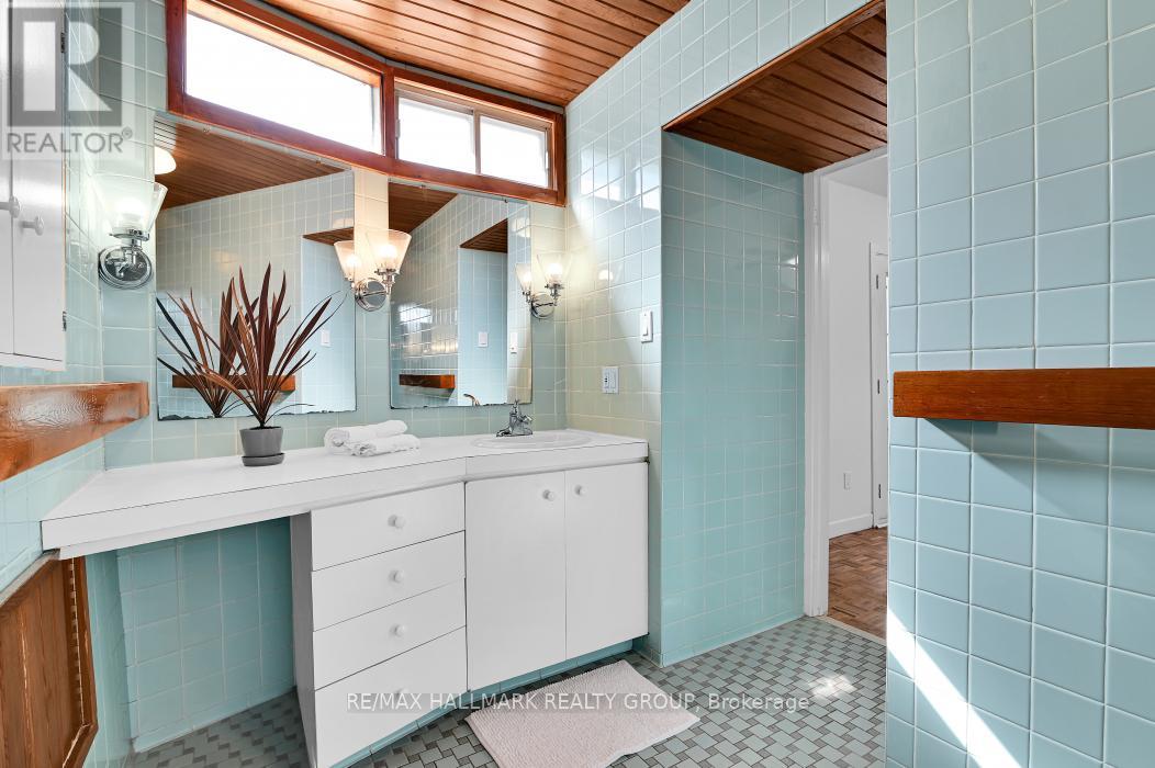 33 Rockcliffe Way