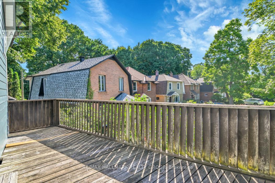 33 Rockcliffe Way