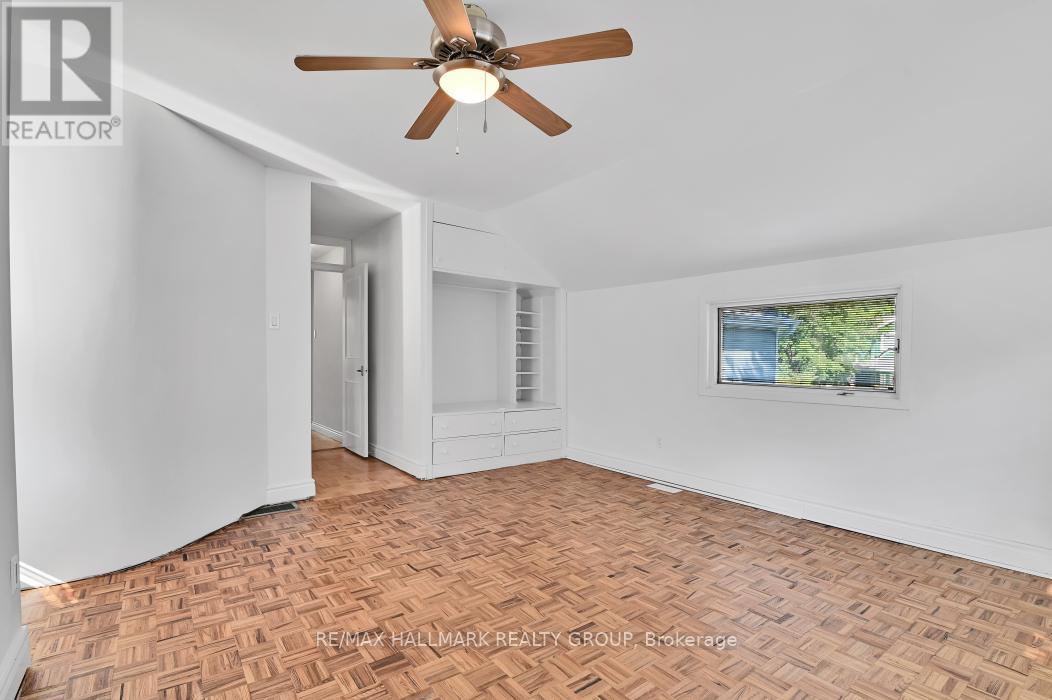 33 Rockcliffe Way