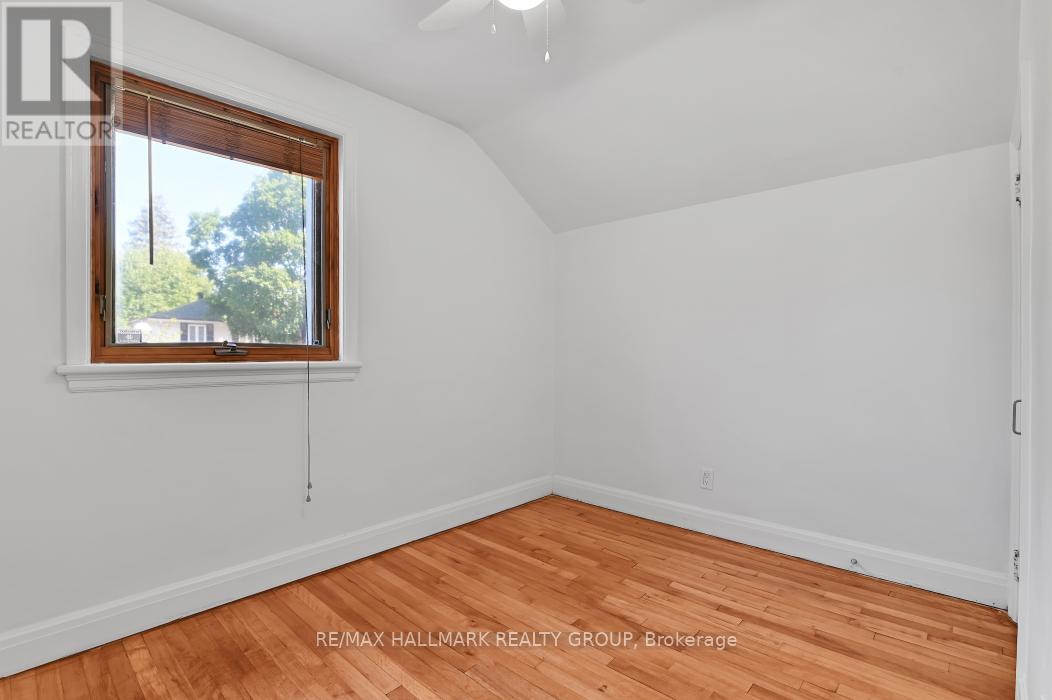 33 Rockcliffe Way