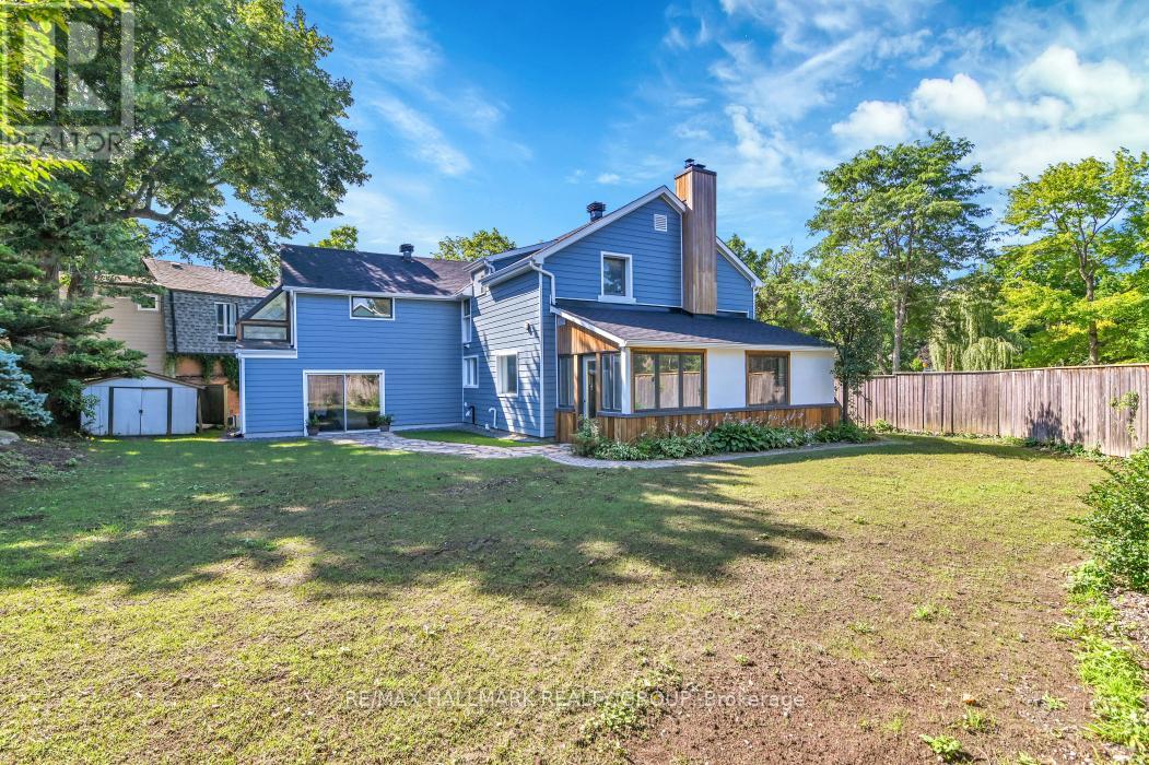33 Rockcliffe Way