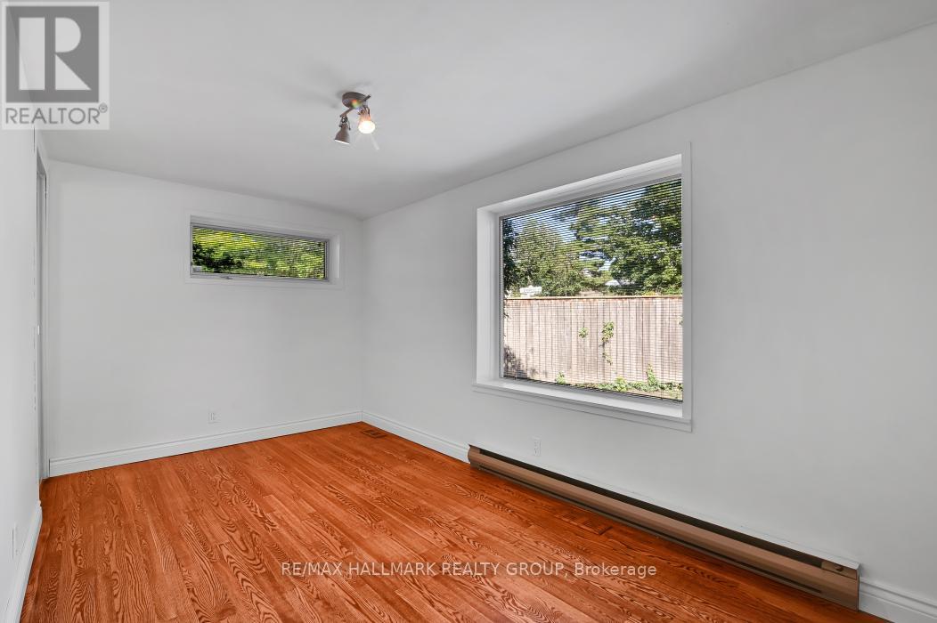 33 Rockcliffe Way