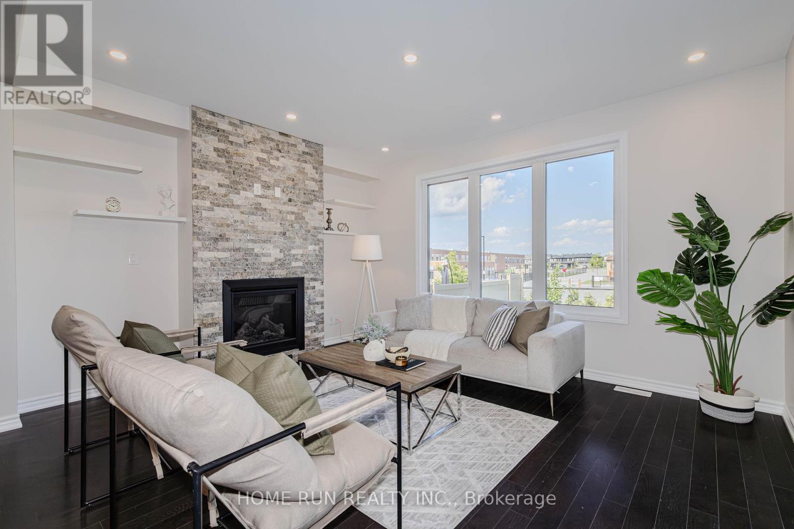 240 Alex Polowin Avenue
