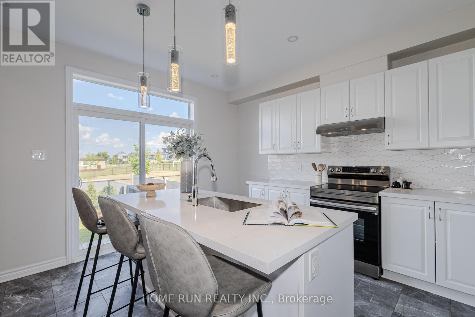 240 Alex Polowin Avenue