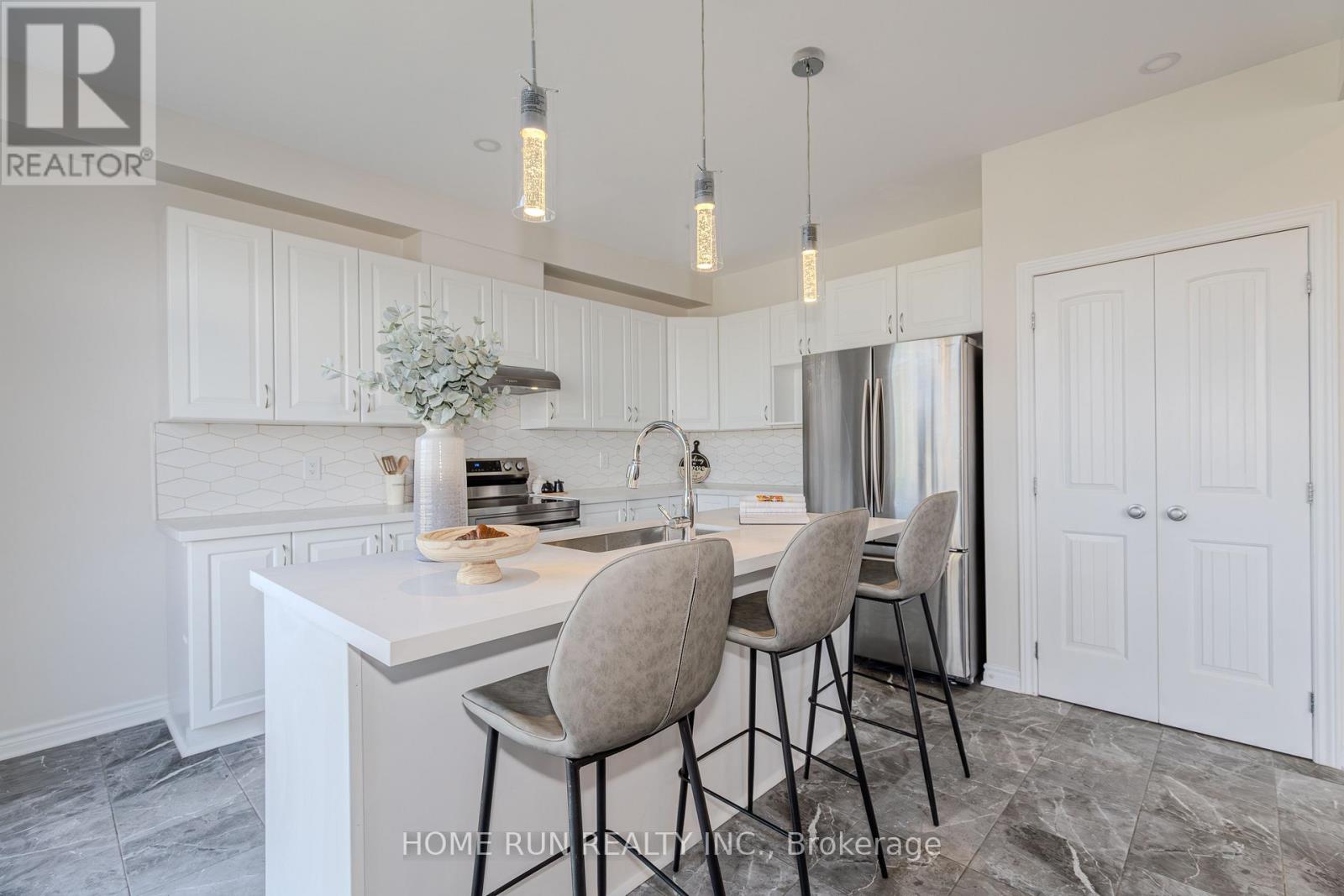 240 Alex Polowin Avenue
