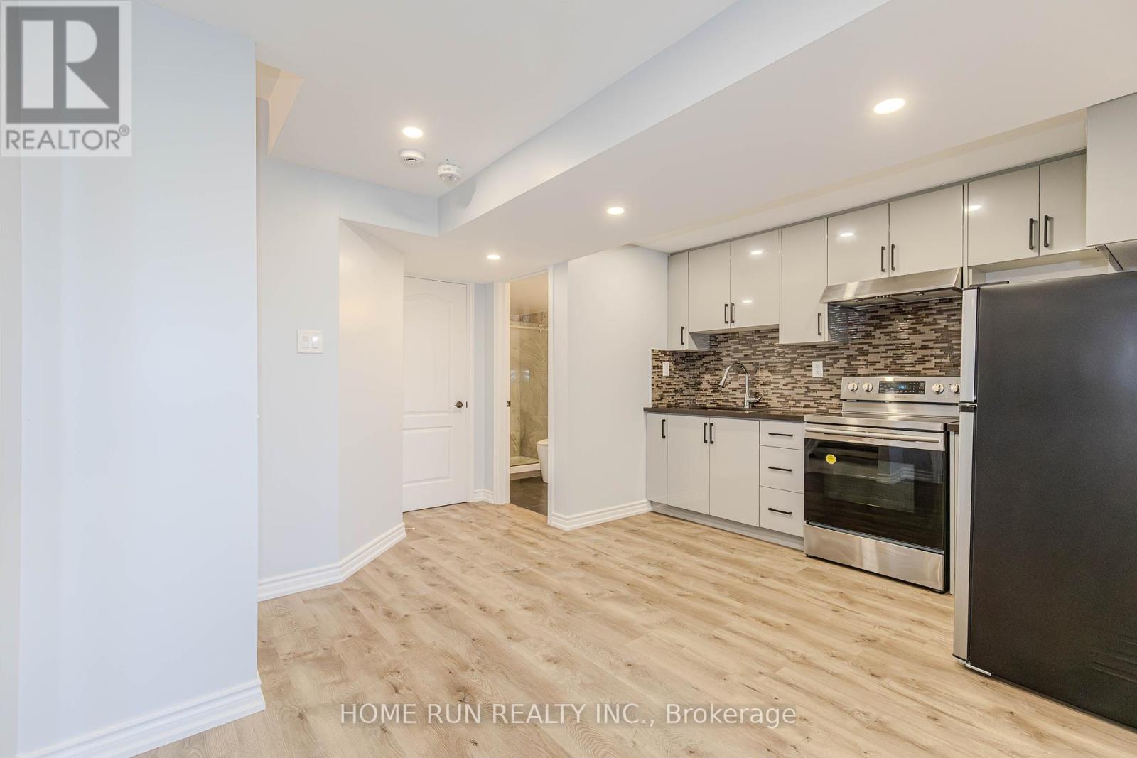 240 Alex Polowin Avenue