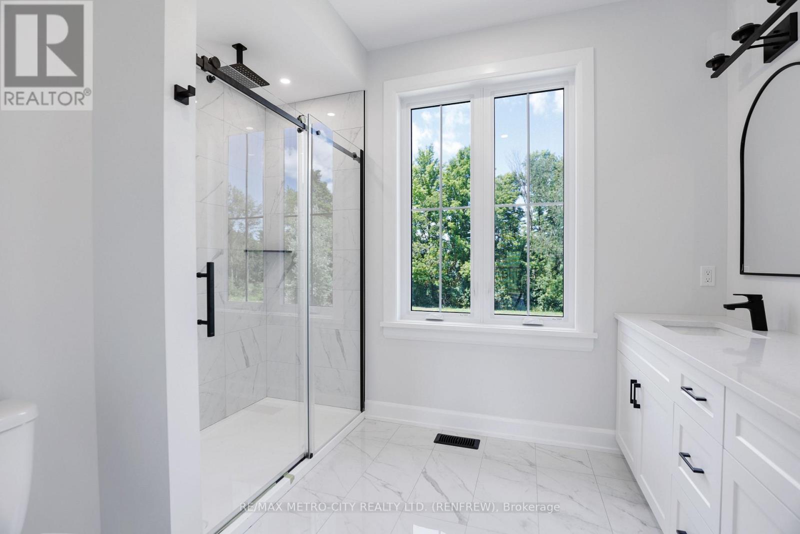 27 Tinswood Road