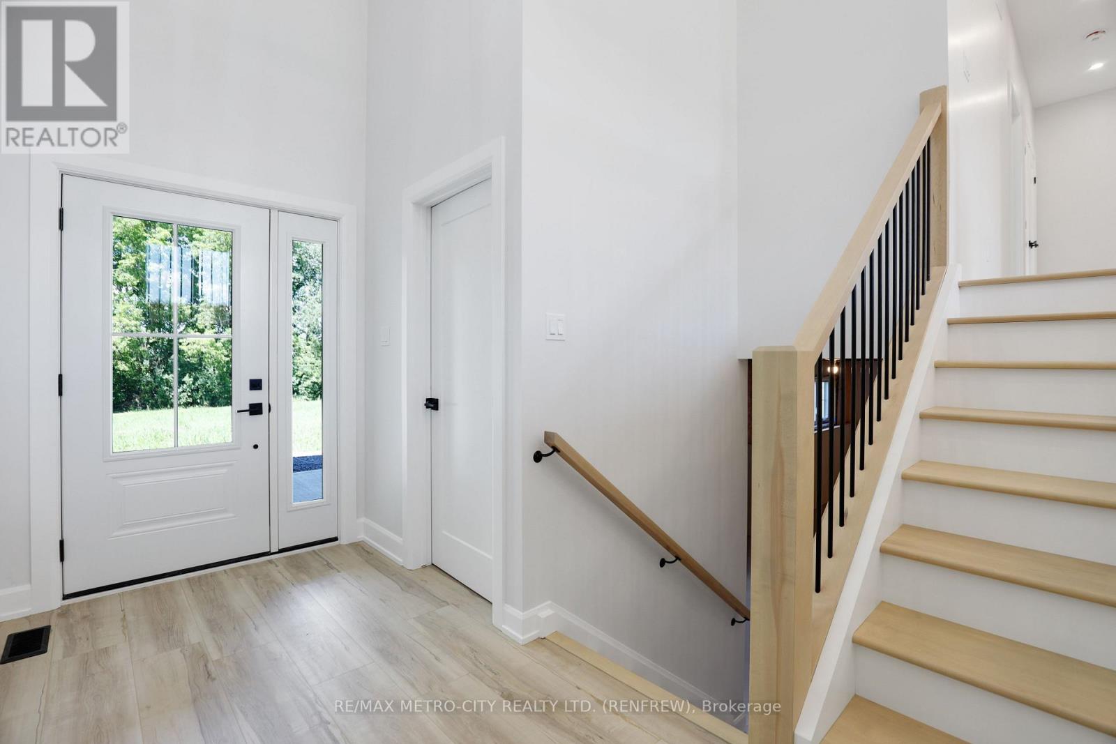 27 Tinswood Road