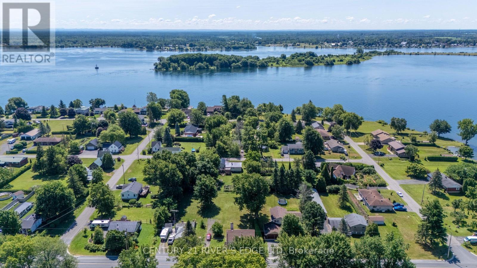 12084 Lakeshore Drive