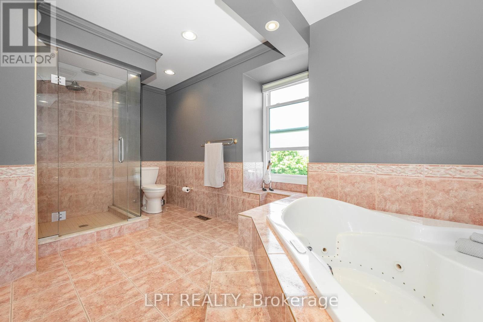 1329 Fontenay Crescent