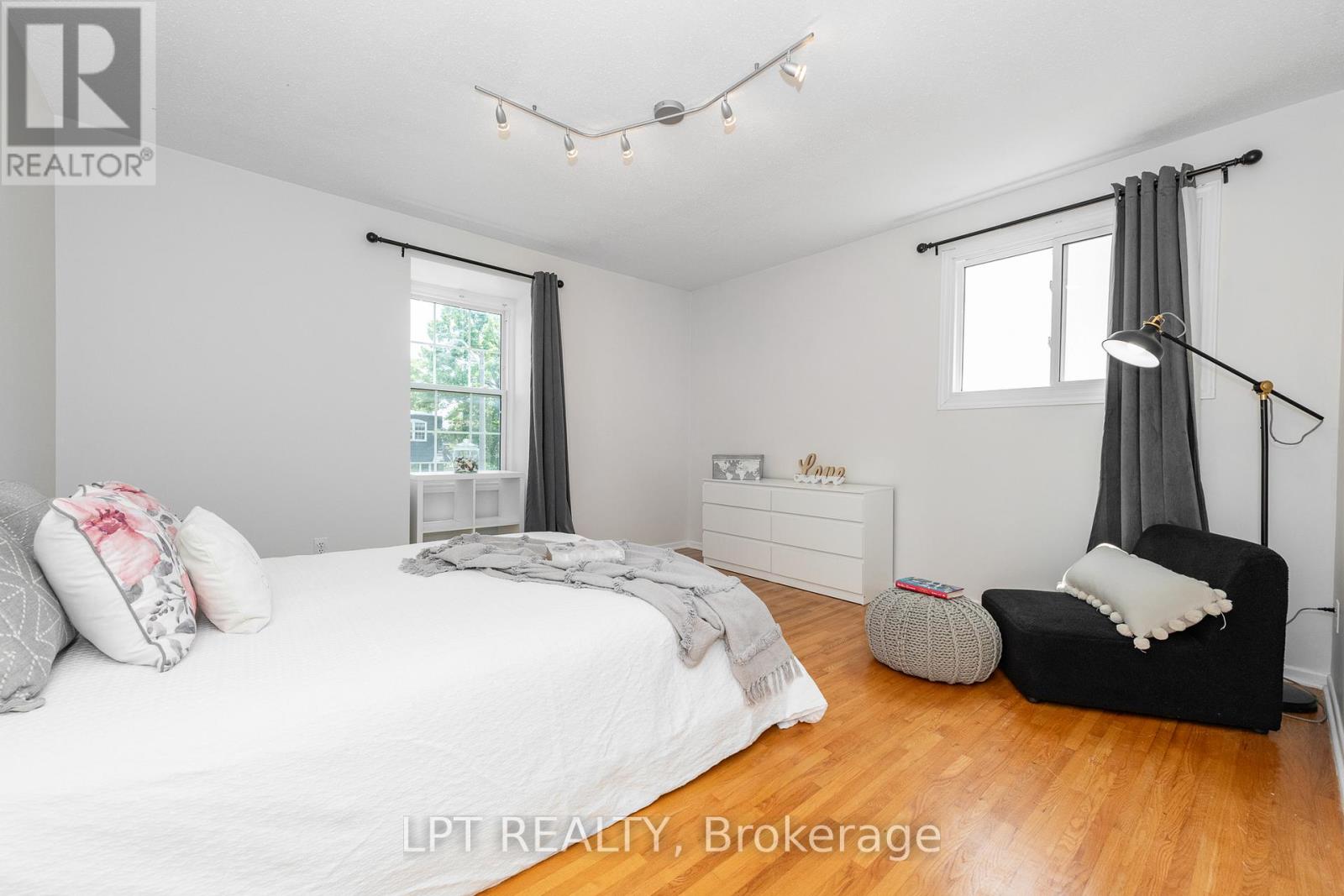 1329 Fontenay Crescent