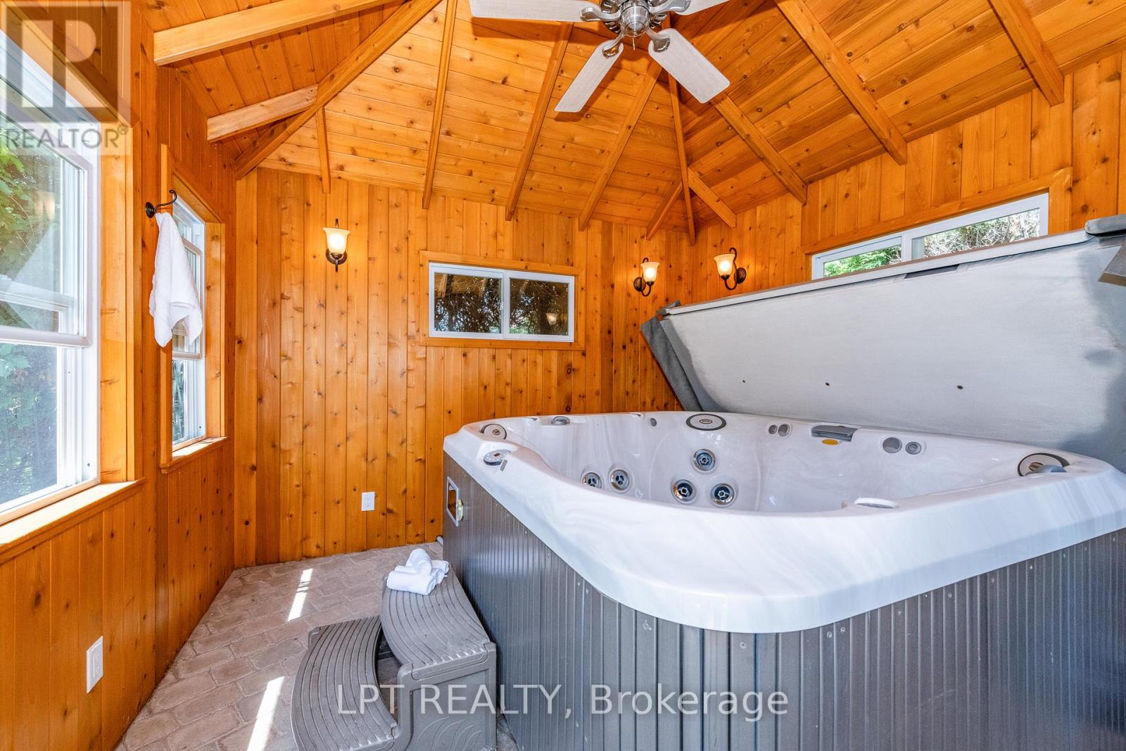 1329 Fontenay Crescent