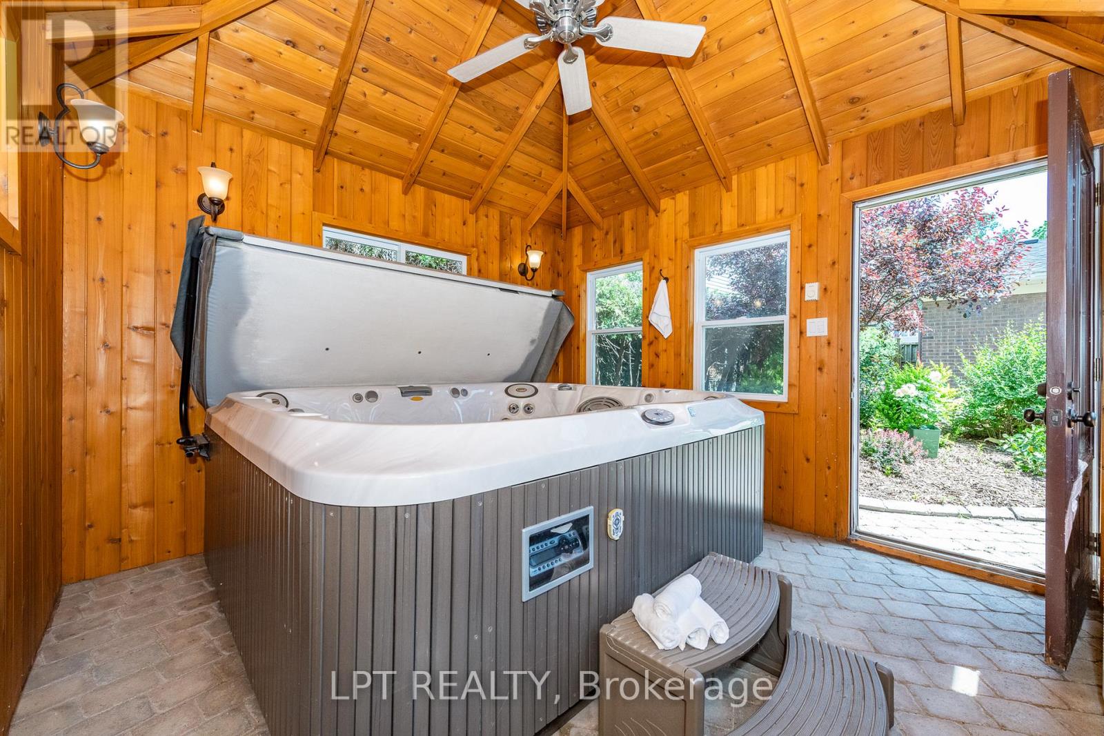 1329 Fontenay Crescent