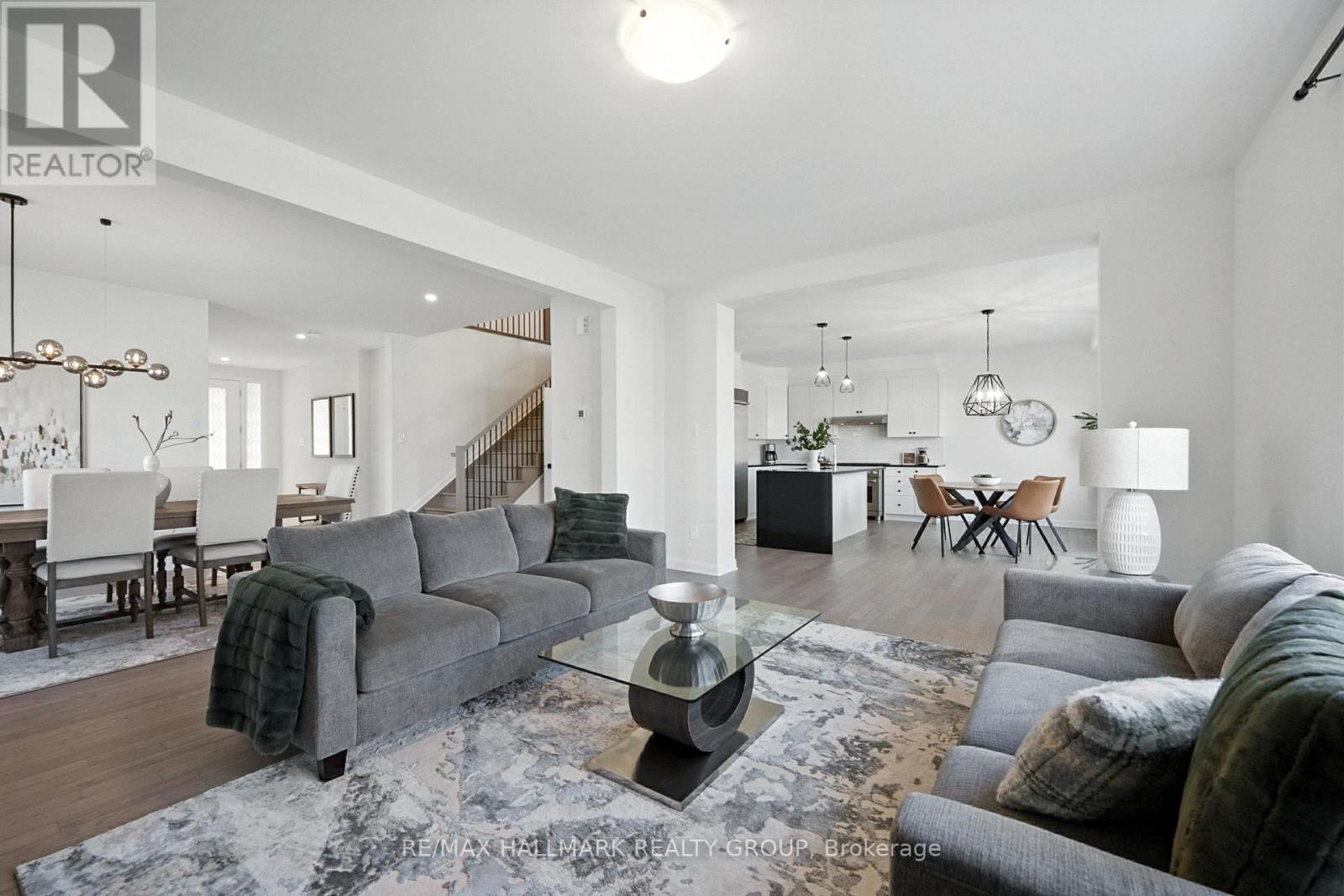 547 Anchor Circle