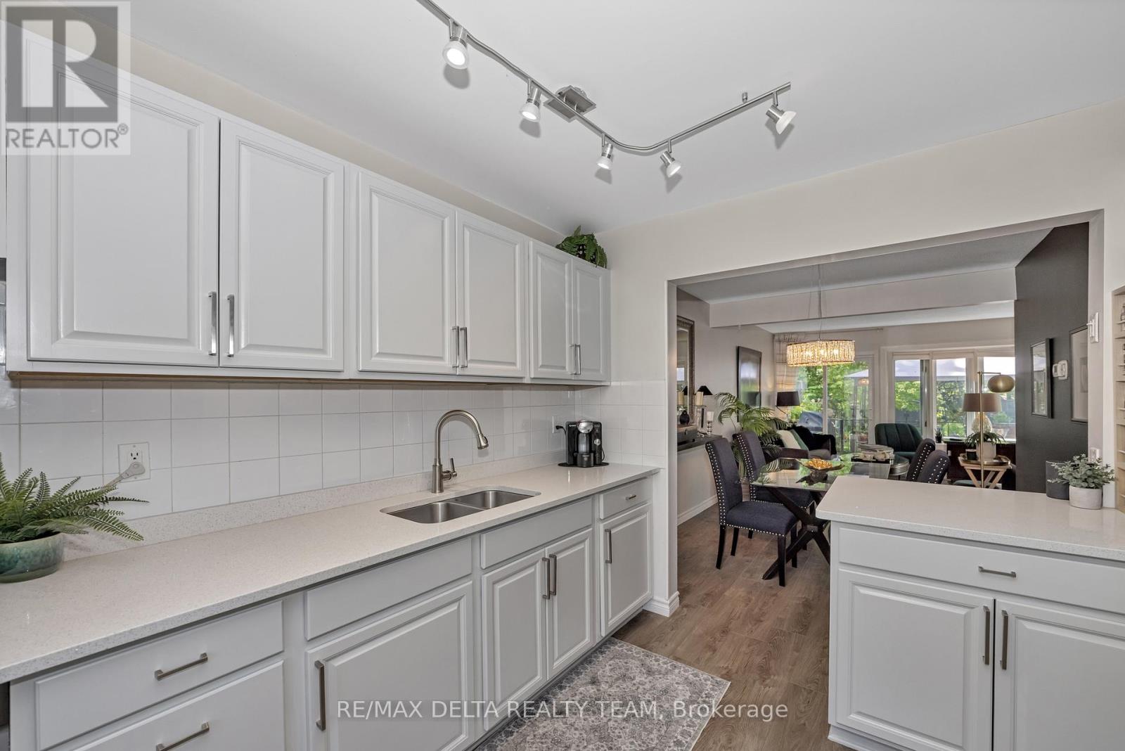 61 Valewood Crescent