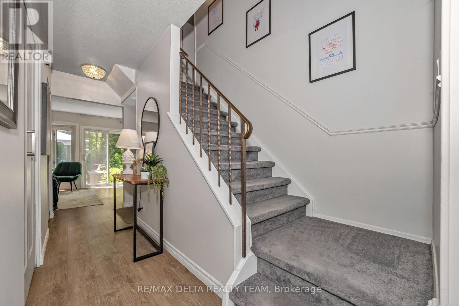 61 Valewood Crescent