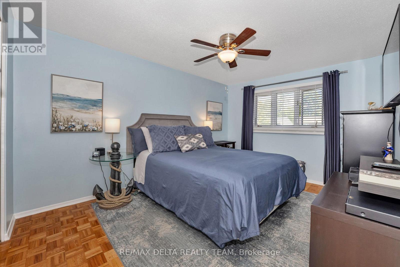 61 Valewood Crescent
