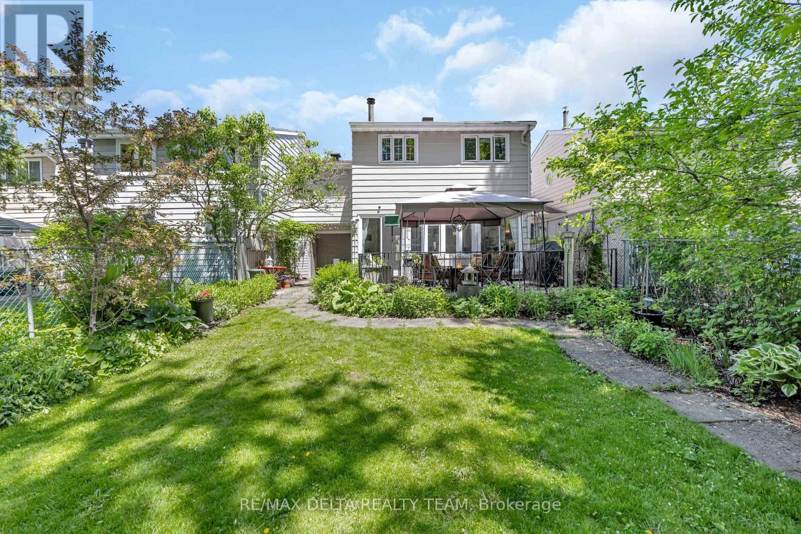61 Valewood Crescent
