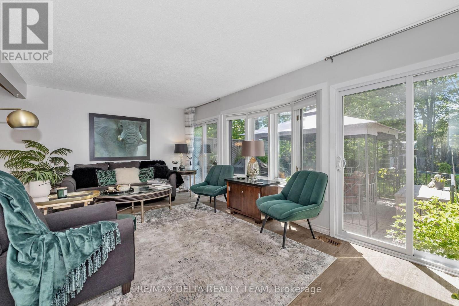 61 Valewood Crescent