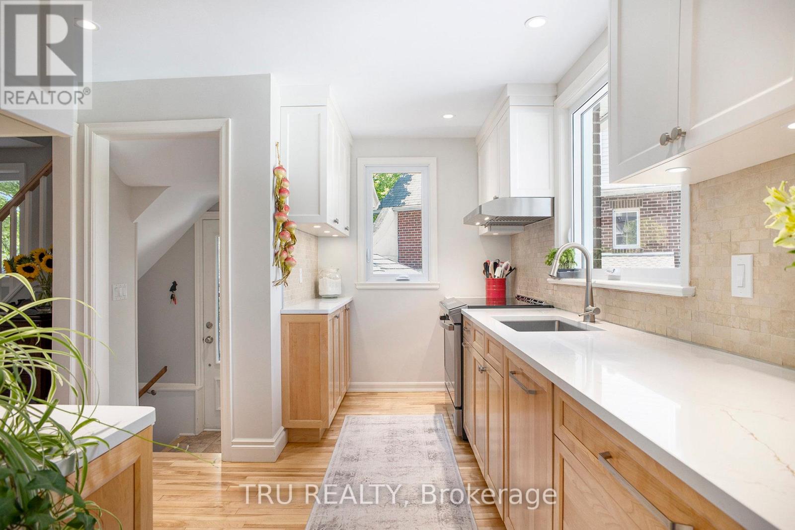 36 Bullock Avenue Ne