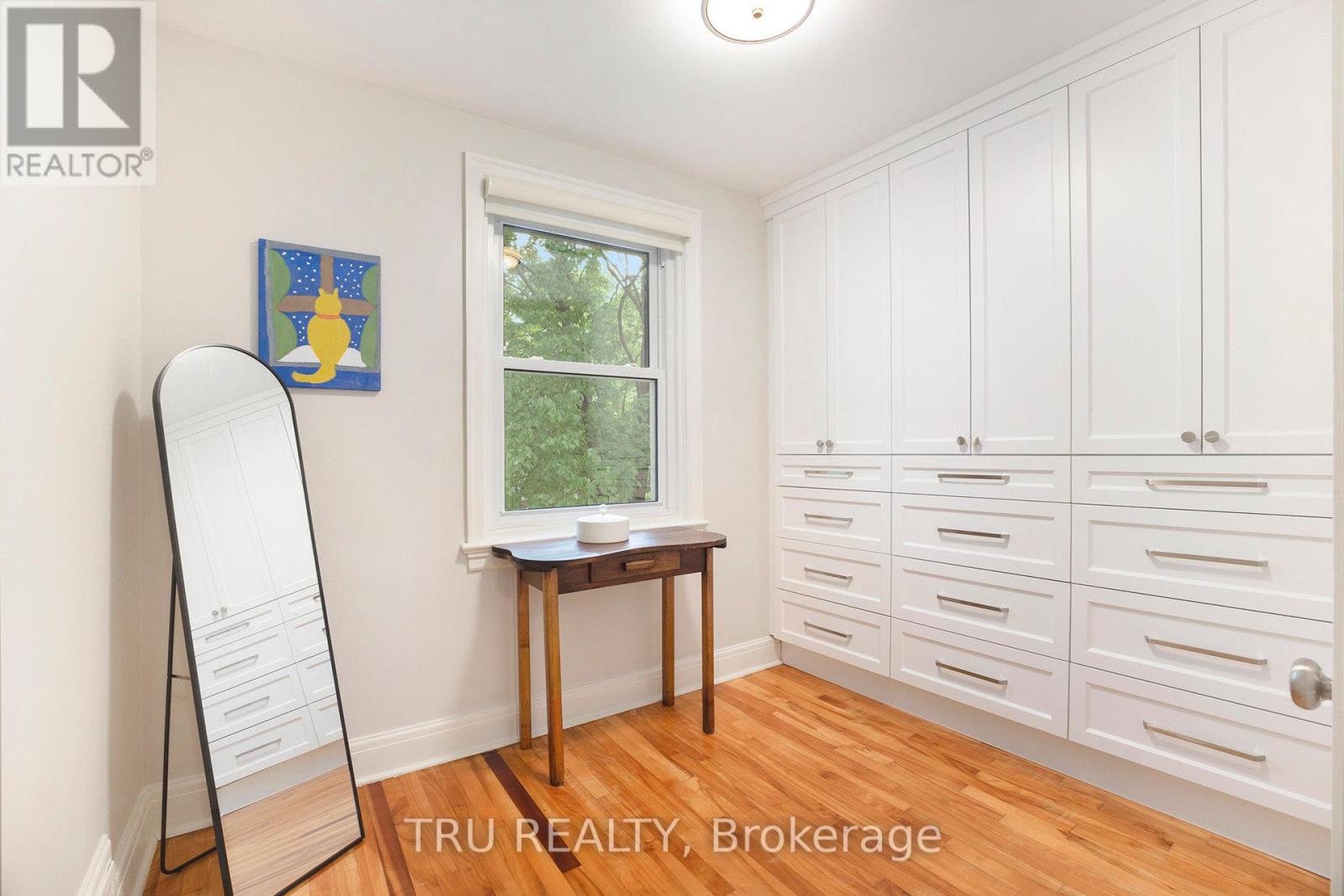 36 Bullock Avenue Ne
