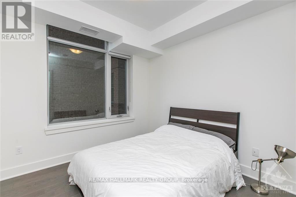 905 - 255 Bay Street, Ottawa