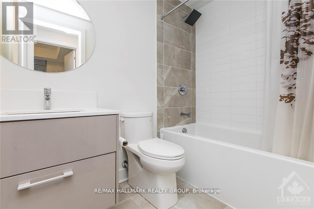 905 - 255 Bay Street, Ottawa
