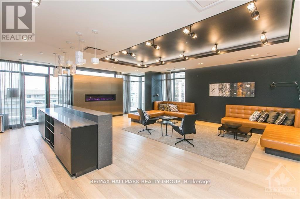 905 - 255 Bay Street, Ottawa