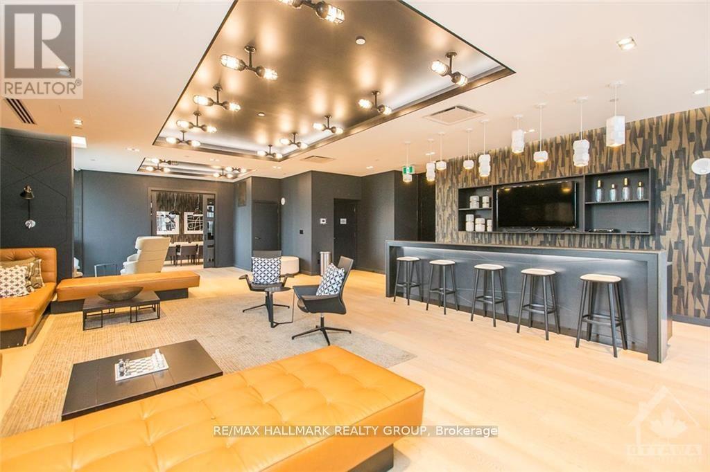 905 - 255 Bay Street, Ottawa