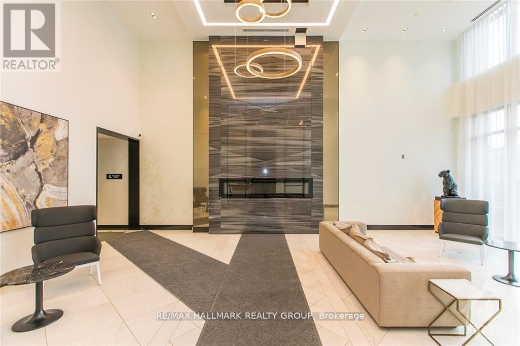 905 - 255 Bay Street, Ottawa