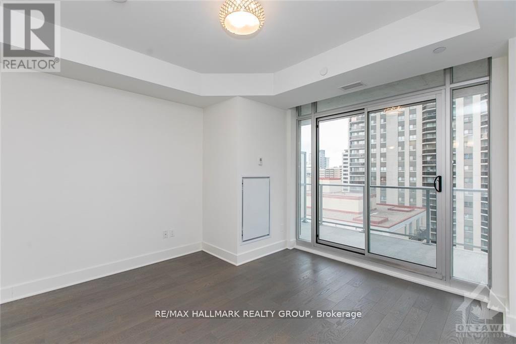 905 - 255 Bay Street, Ottawa
