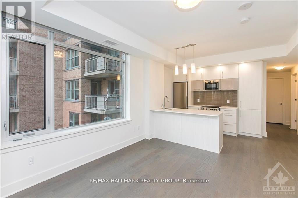 905 - 255 Bay Street, Ottawa