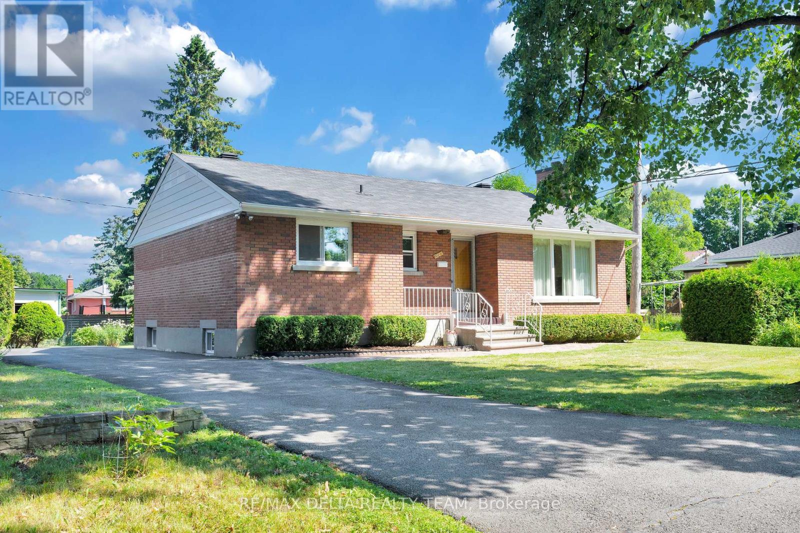 2243 Miramichi Street