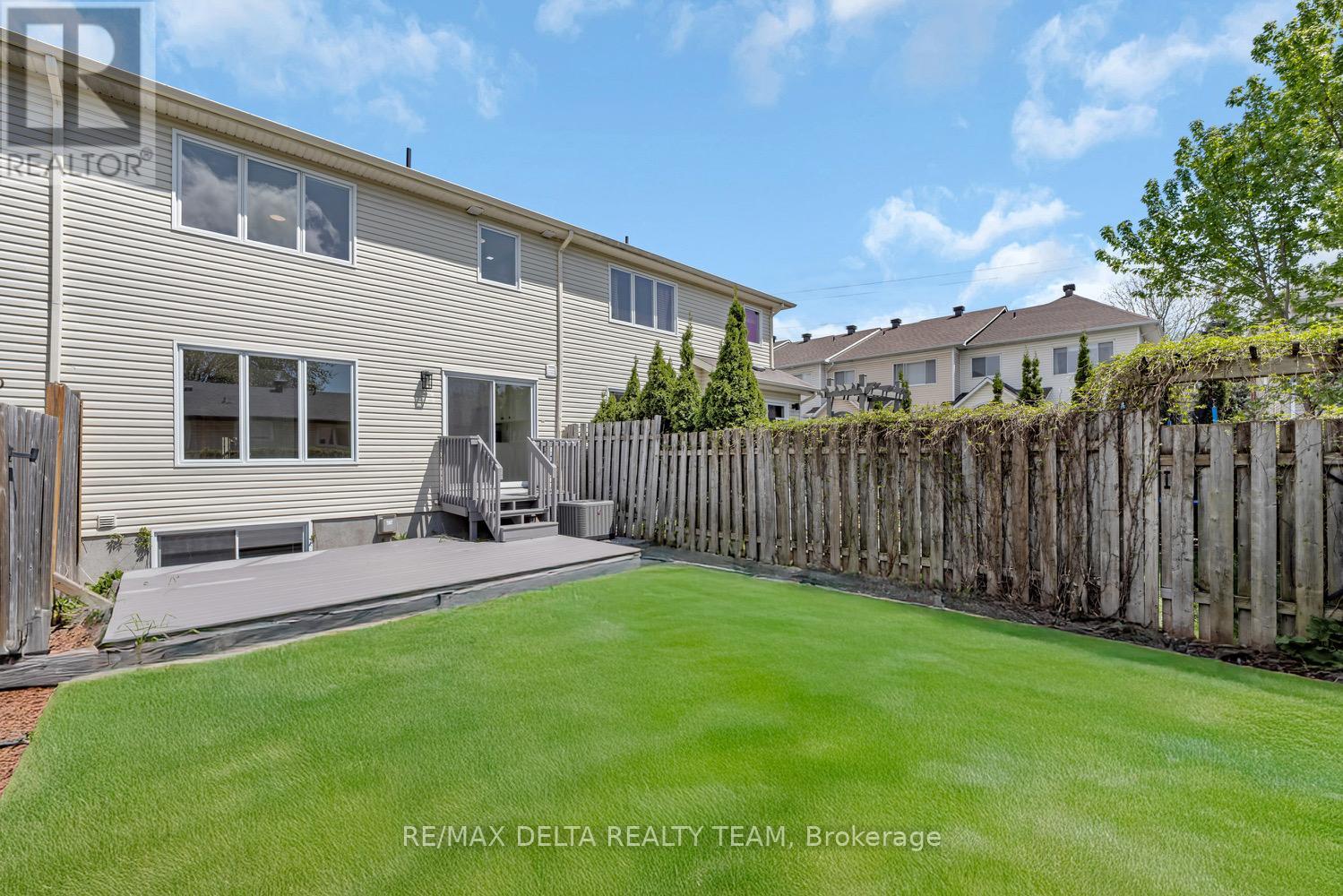 551 Casabella Drive