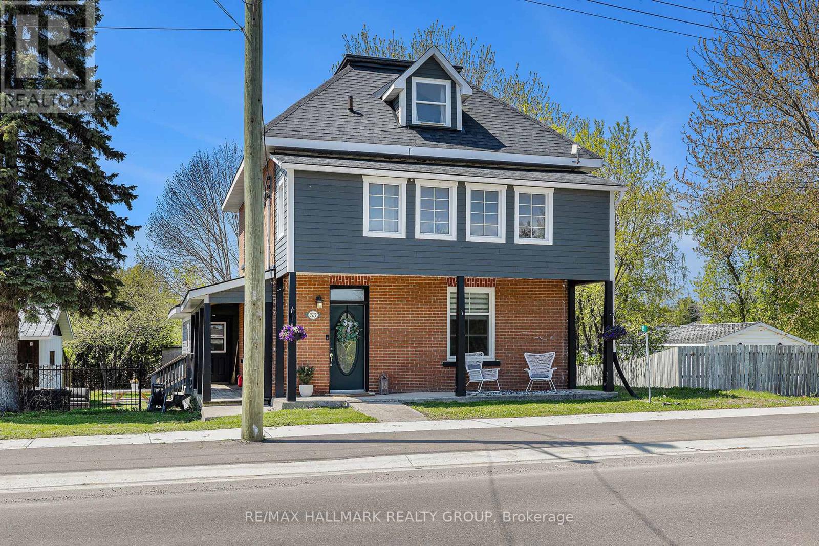 33 River Road