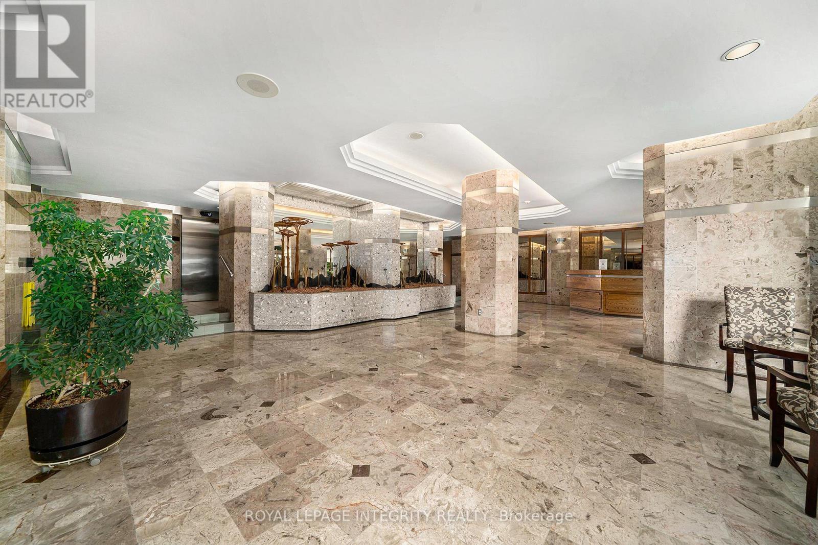 407 - 2759 Carousel Crescent