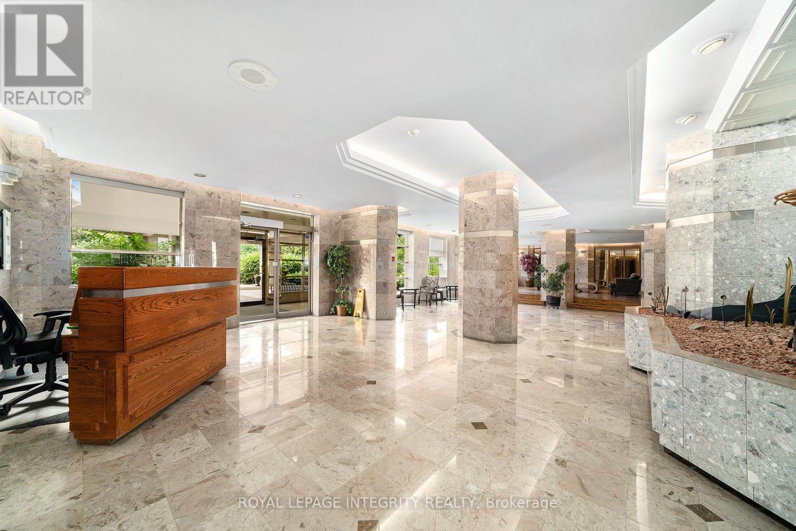 407 - 2759 Carousel Crescent