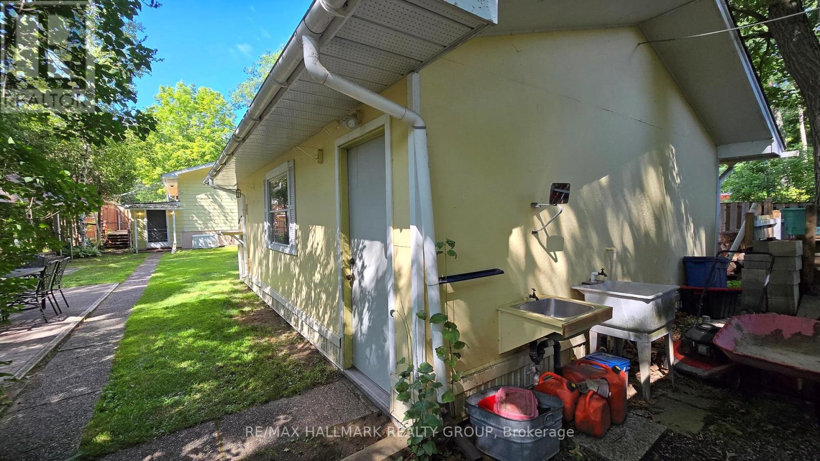 266 Baldwin Street