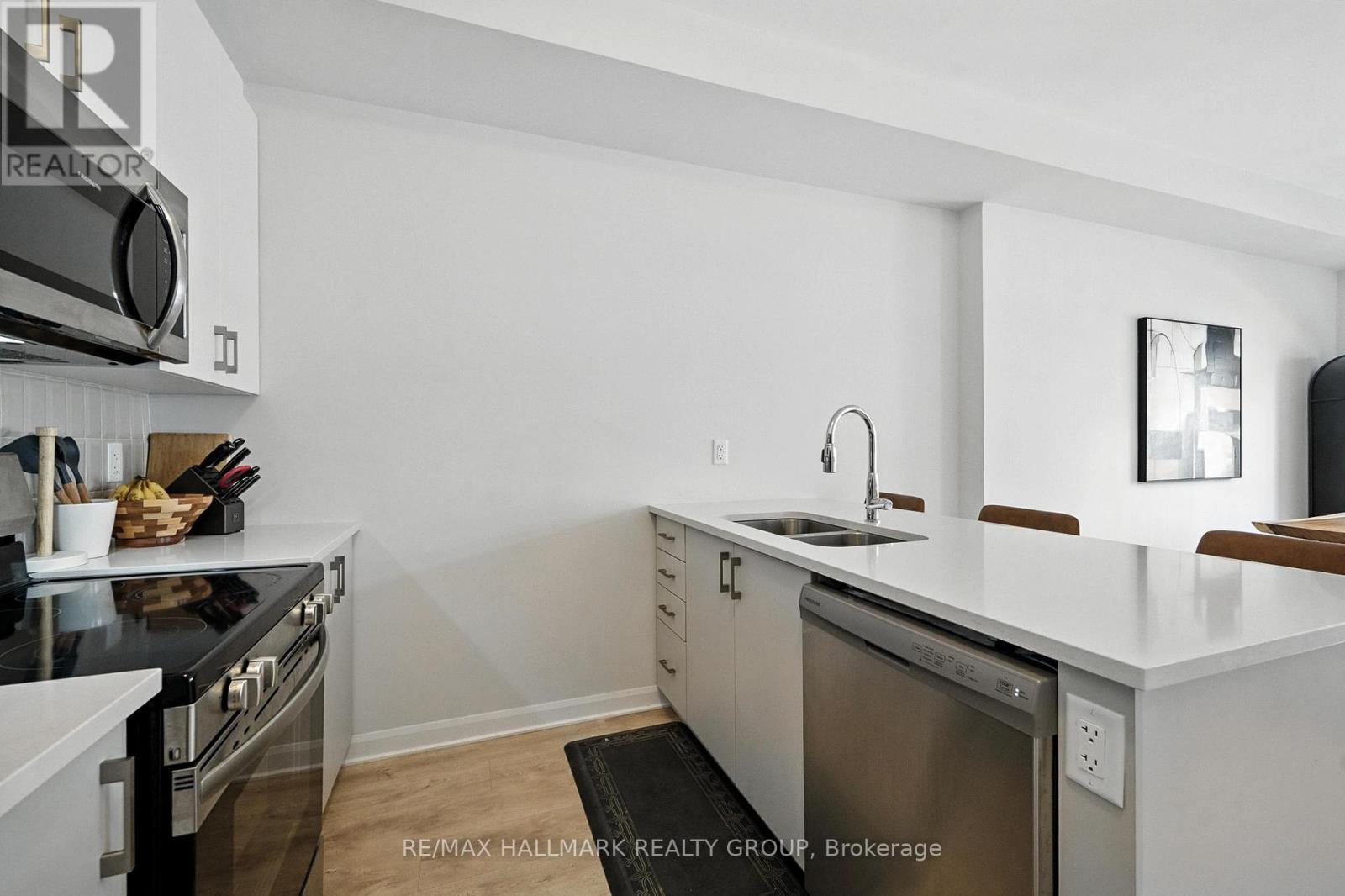 702 Confluence Walk