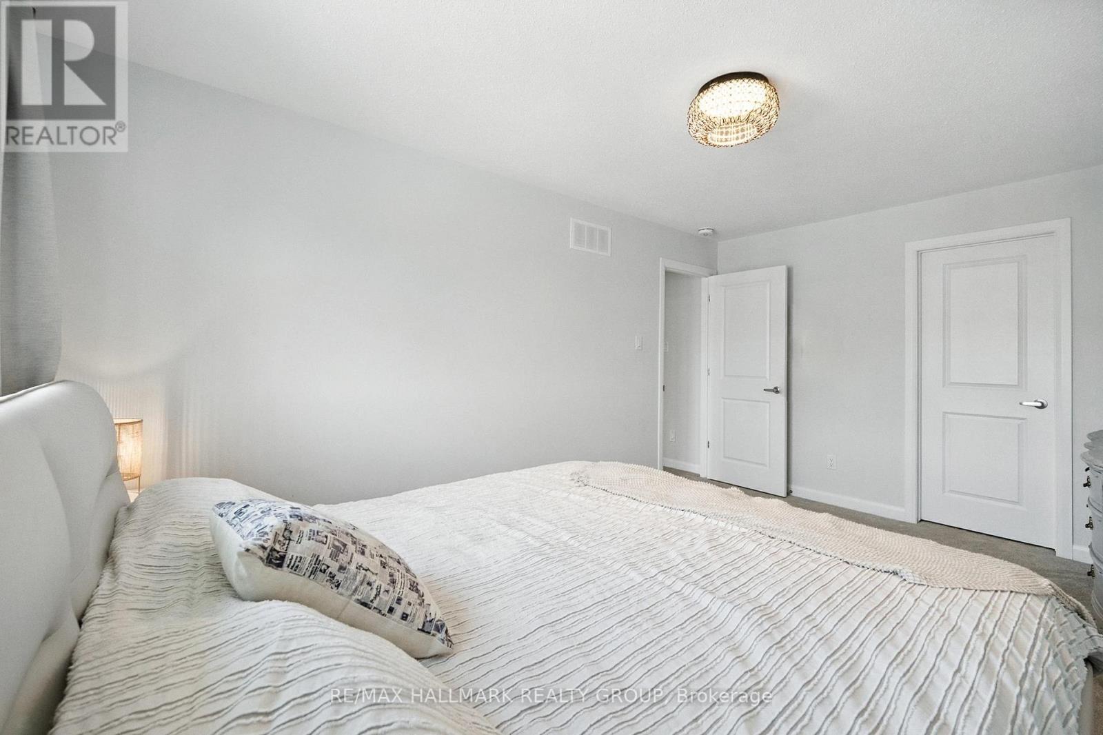 702 Confluence Walk