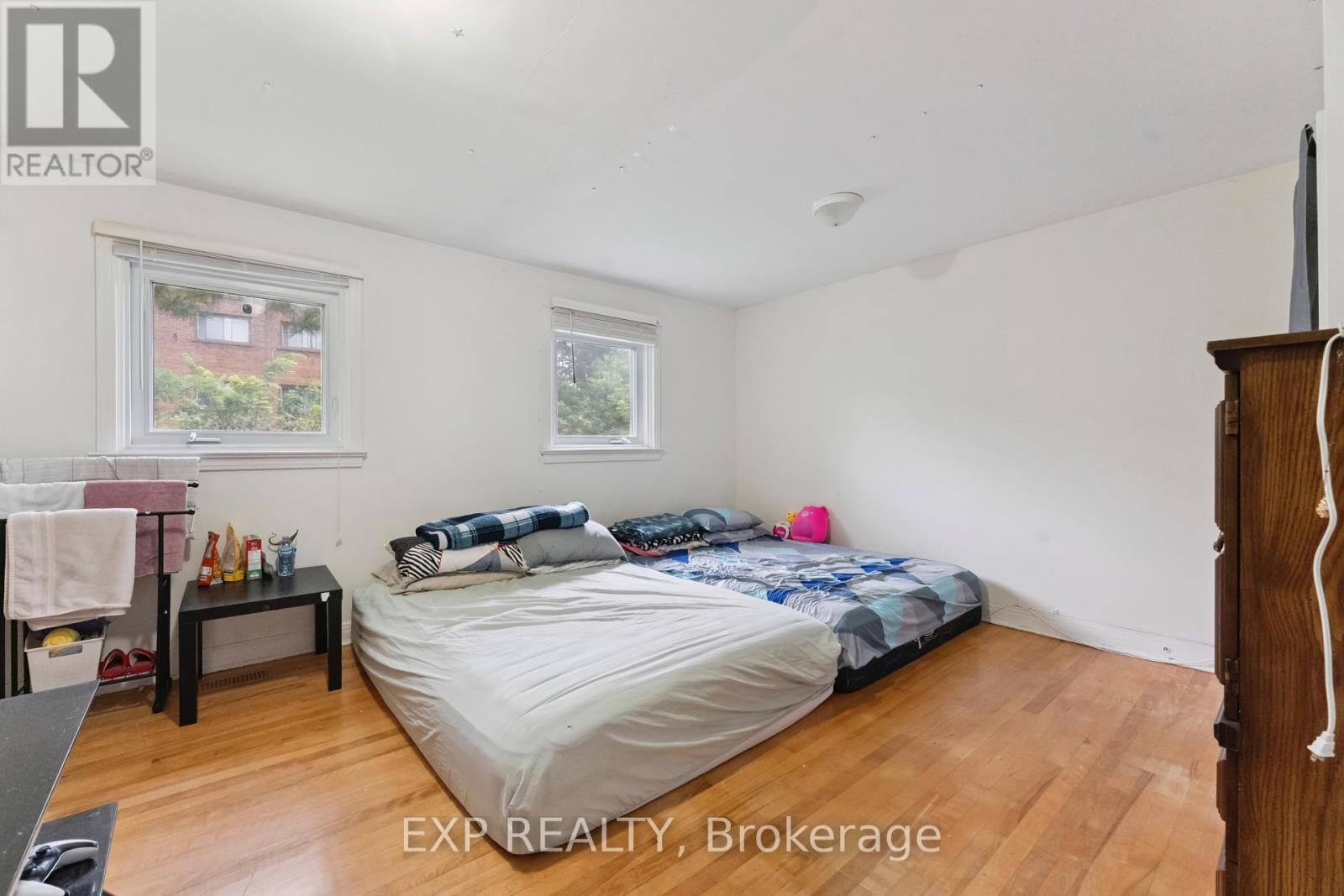 1395 Caldwell Avenue