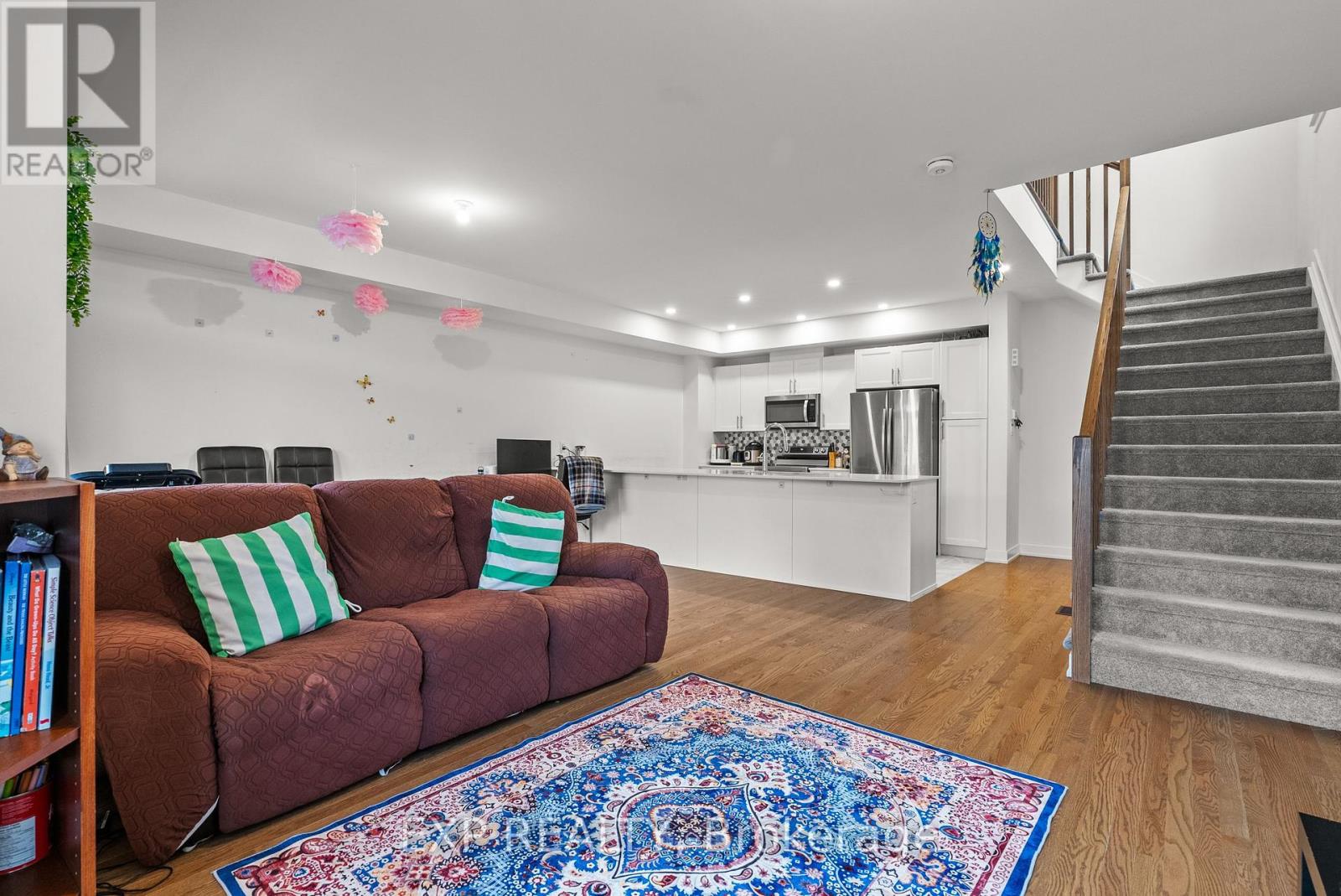 870 Anciano Crescent
