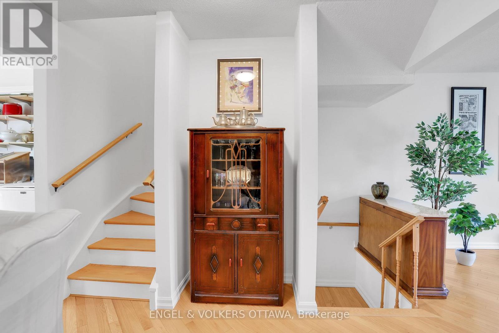 1089 Borden Side Road
