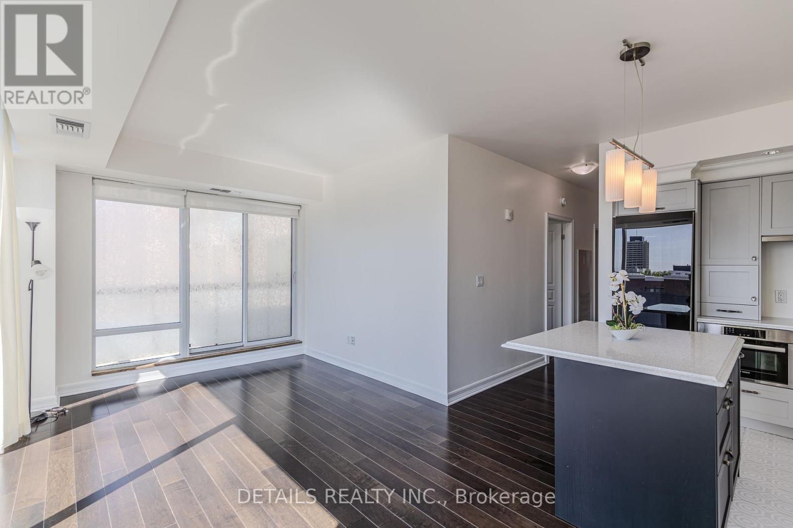 #717 - 238 Besserer Street