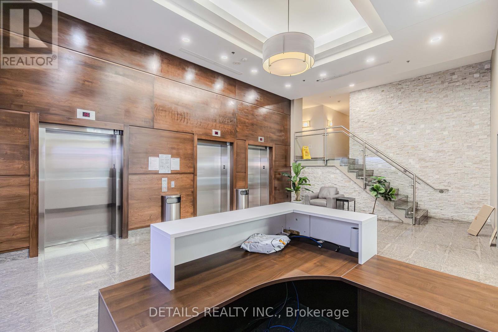 #717 - 238 Besserer Street