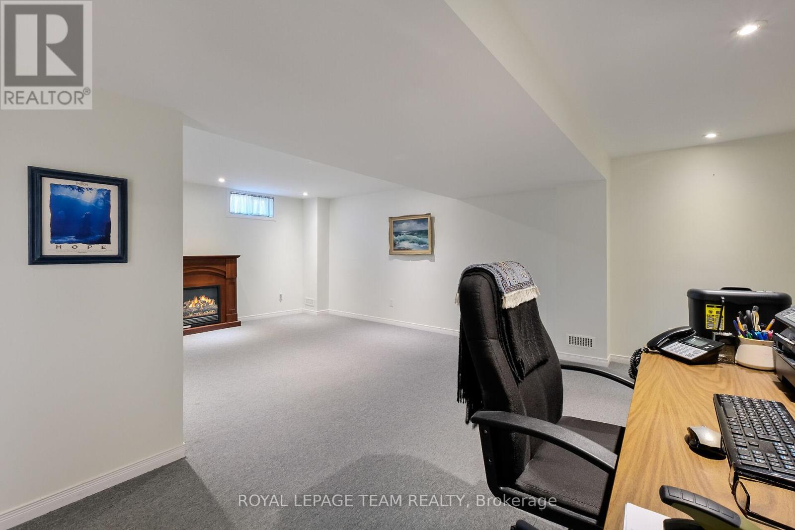41 Viewmount Drive